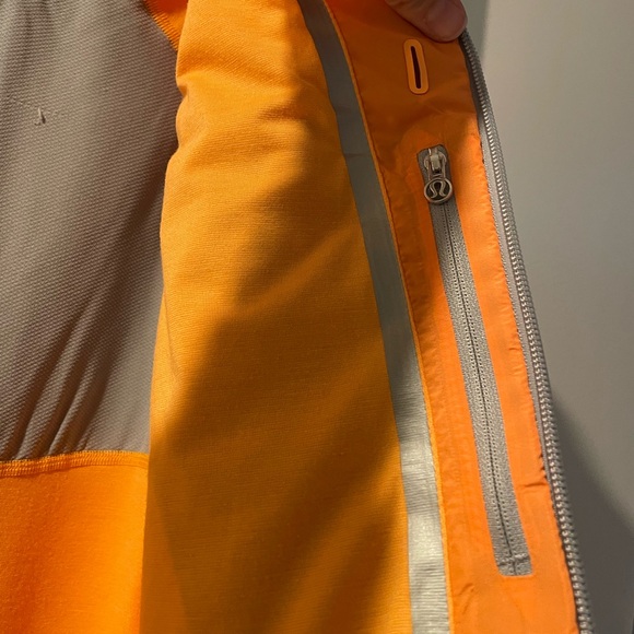 Lululemon Run: Make it Rain Jacket - Picture 10 of 13